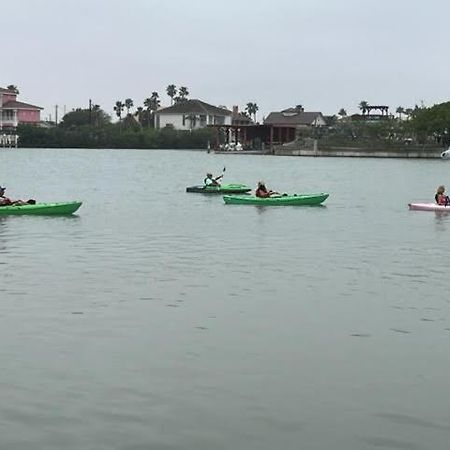 פורט איזבל White Sands Inn, Marina, Bar & Grill מראה חיצוני תמונה