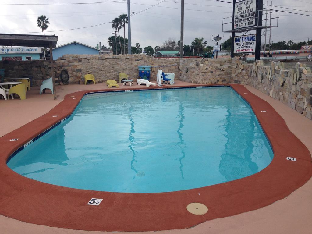 פורט איזבל White Sands Inn, Marina, Bar & Grill מראה חיצוני תמונה